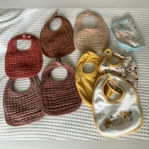 Newborn bibs lot
